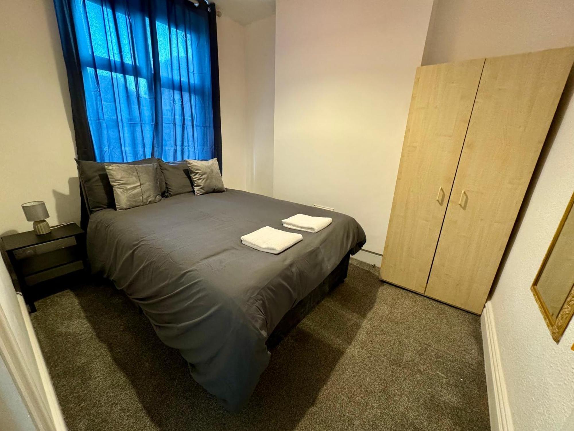 Cozy By Gloucester Road Bristol